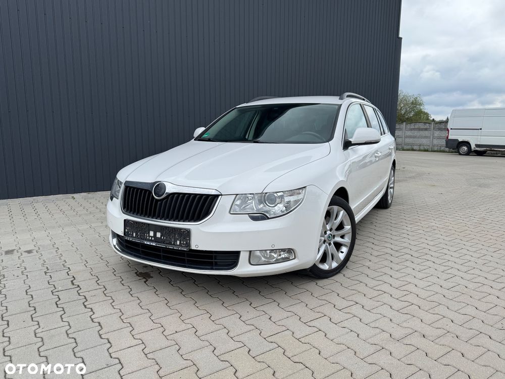 Skoda Superb 2.0 TDI Exclusive - 2