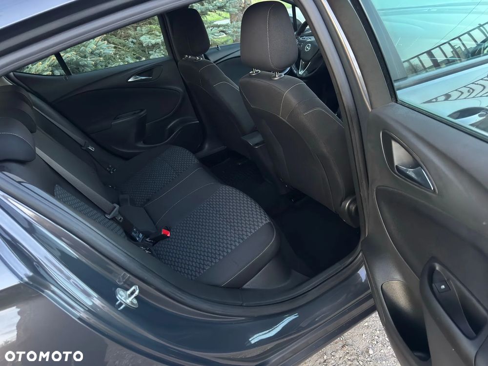 Opel Astra - 18