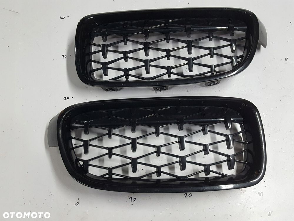 BMW 3 F30 F31 11-14r NERKI KRATKI ZDERZAKA PRZÓD - 1