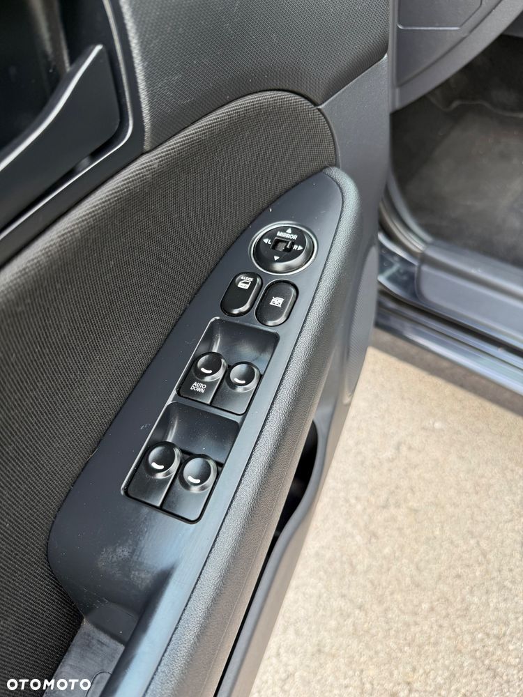 Hyundai i30 i30cw 1.6 CRDi FIFA WM Edition - 22