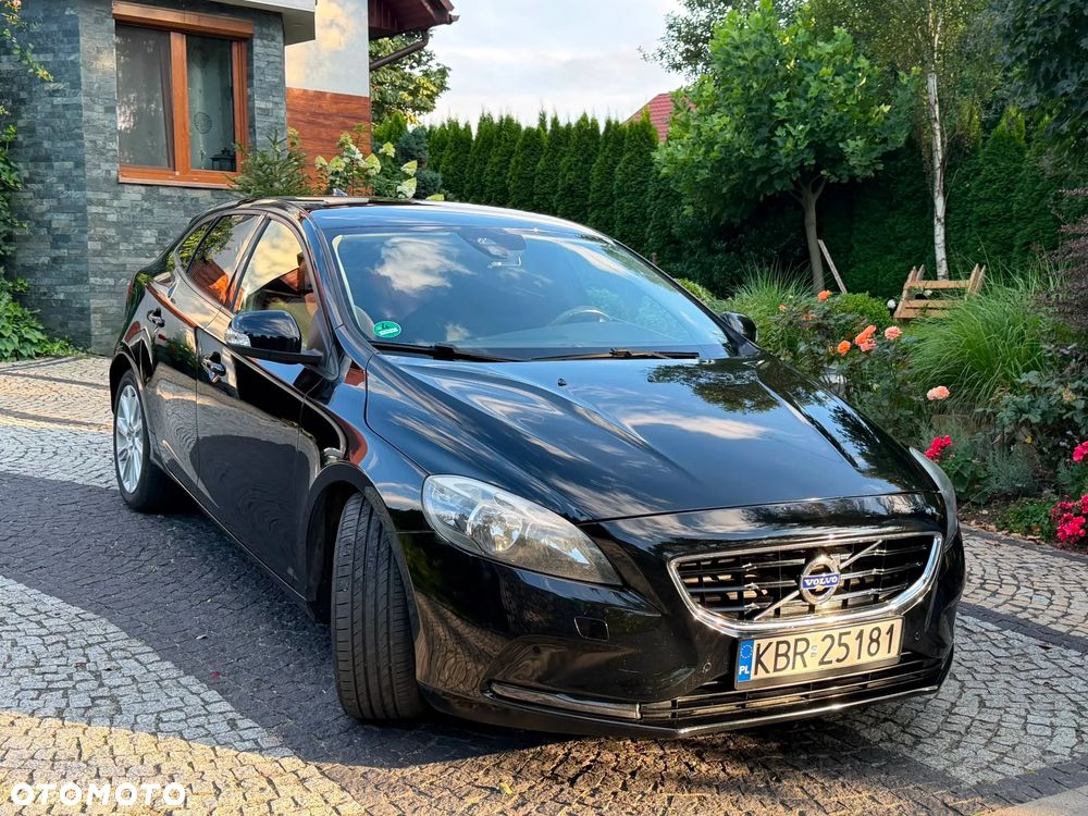 Volvo V40 D2 Momentum - 2