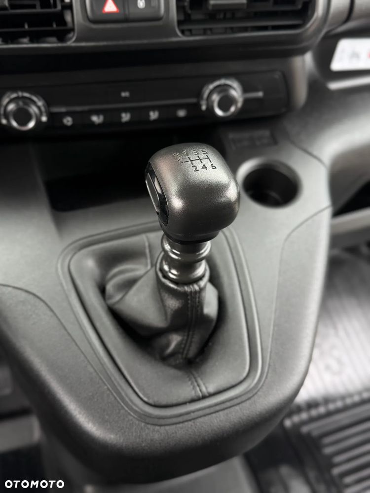 Toyota Proace City - 35
