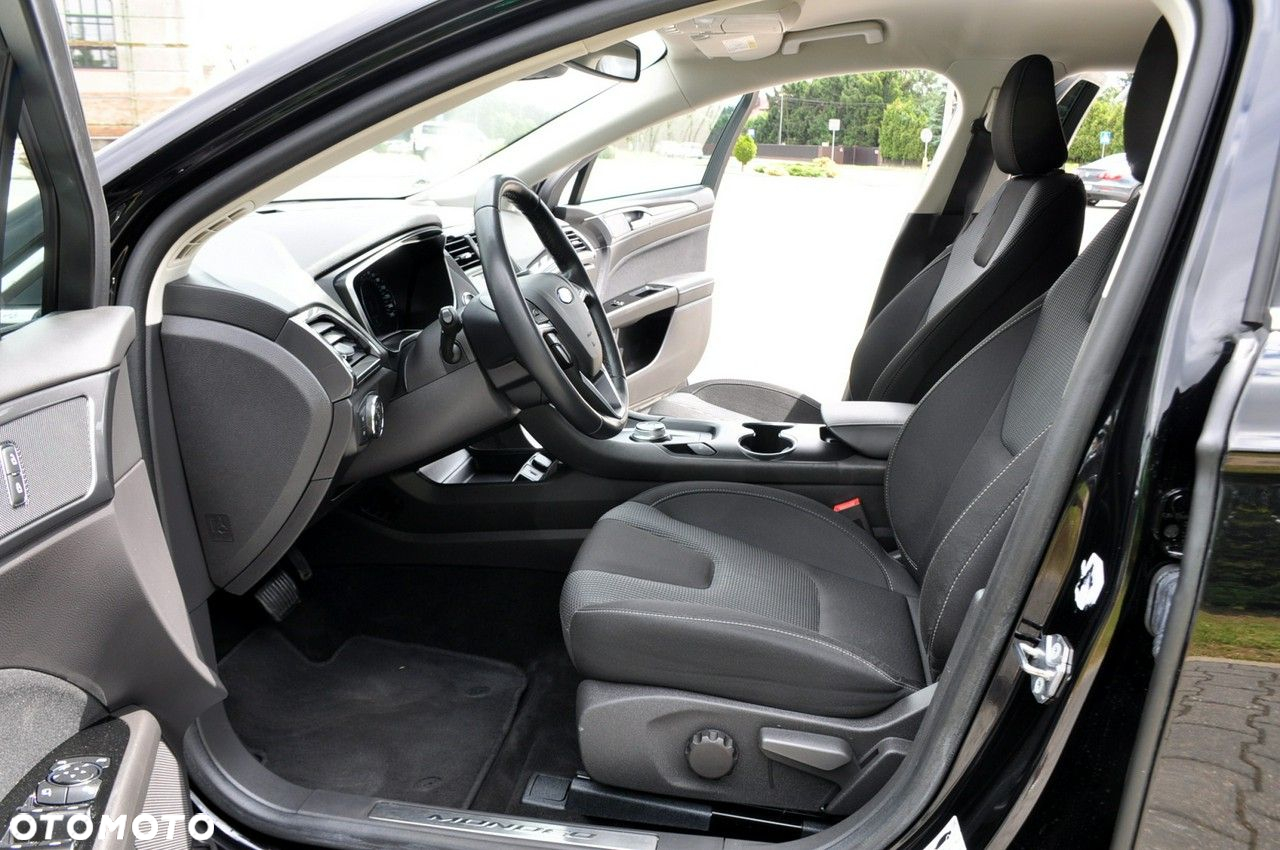 Ford Mondeo - 22
