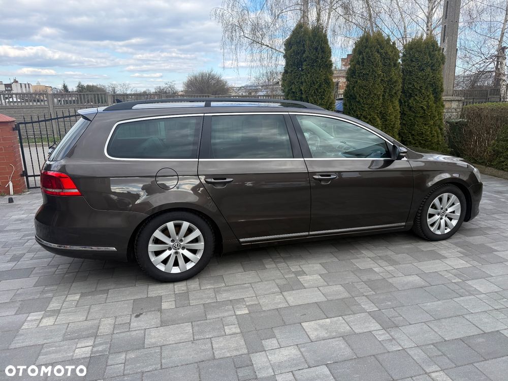 Volkswagen Passat - 8