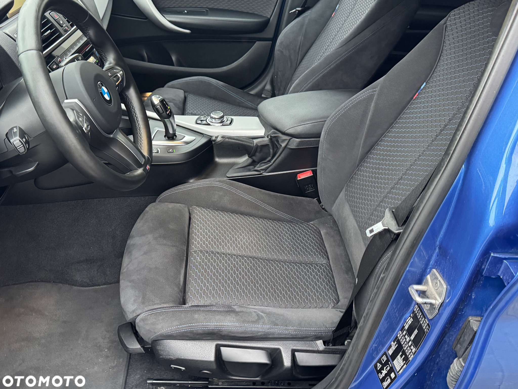 BMW Seria 1 120d xDrive M Sport - 38