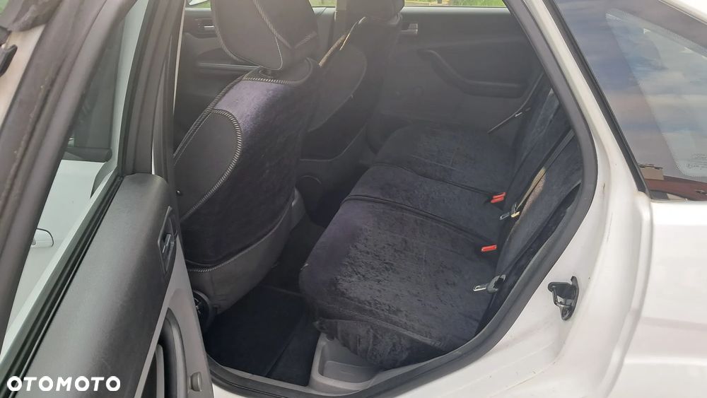 Ford Focus 1.6 TDCi Trend - 19