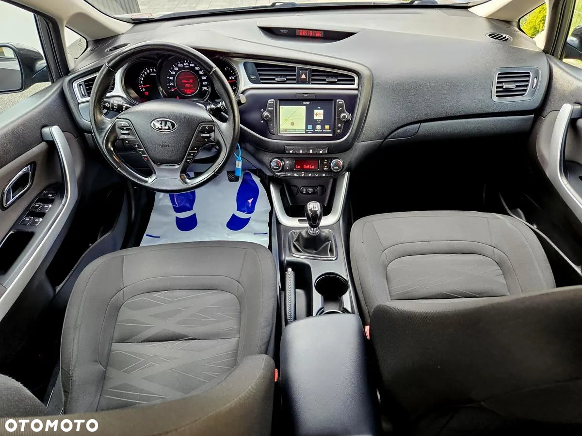 Kia Ceed 1.4 CVVT Dream Team Edition - 19