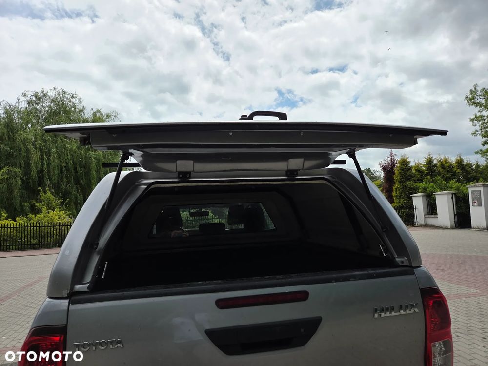 Toyota Hilux - 13