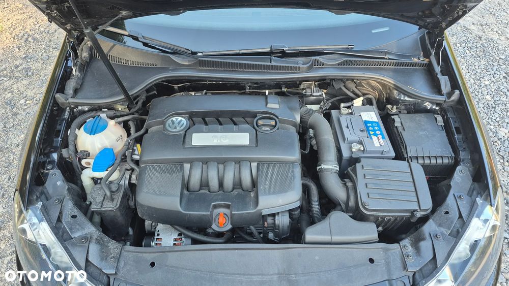 Volkswagen Golf 1.6 Comfortline - 18