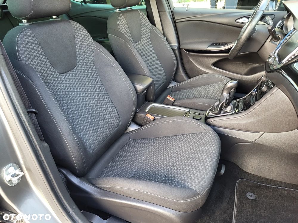 Opel Astra 1.4 Turbo Innovation - 33