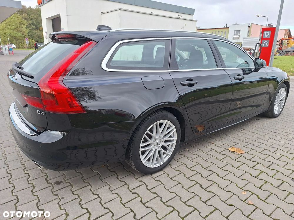 Volvo V90 D4 Geartronic Momentum Pro - 10