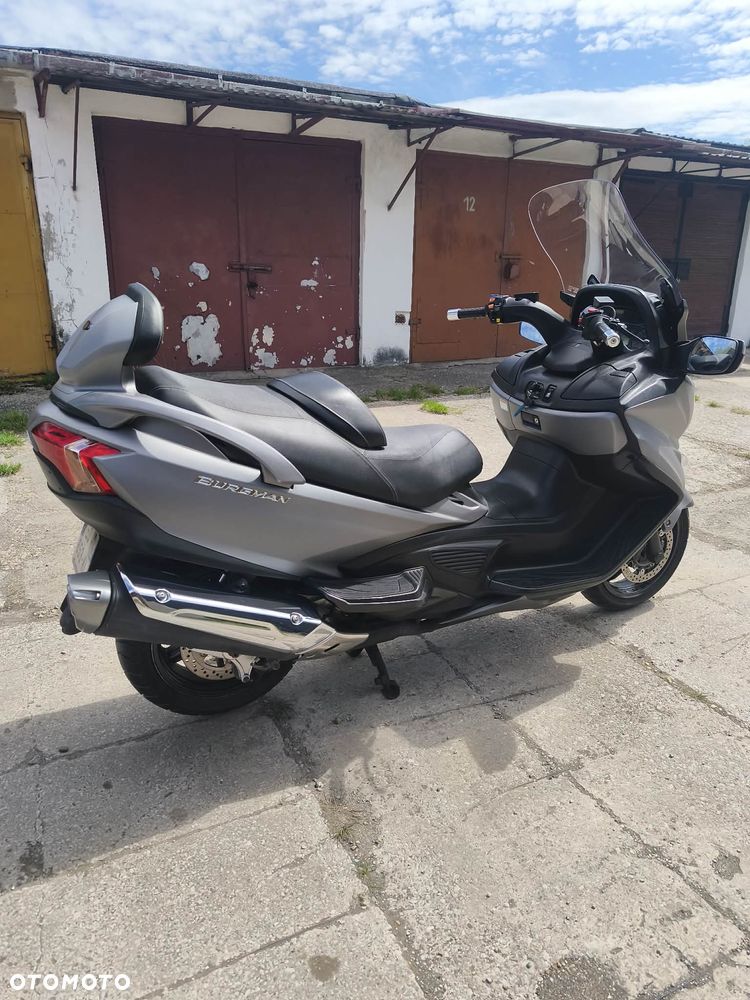 Suzuki Burgman - 11