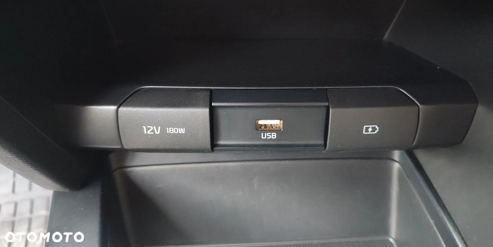 Kia Ceed 1.6 CRDi SCR M - 36