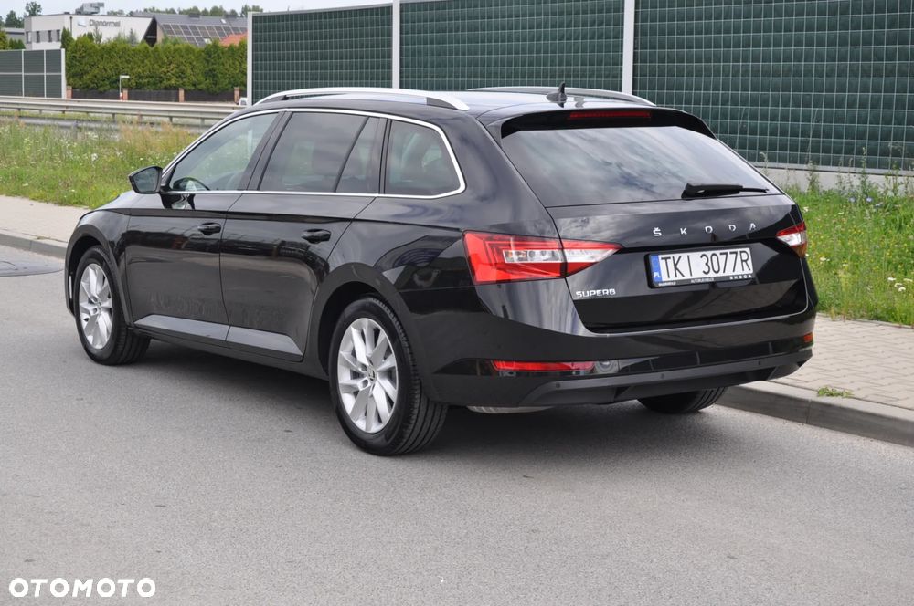 Skoda Superb 1.5 TSI Ambition DSG - 7