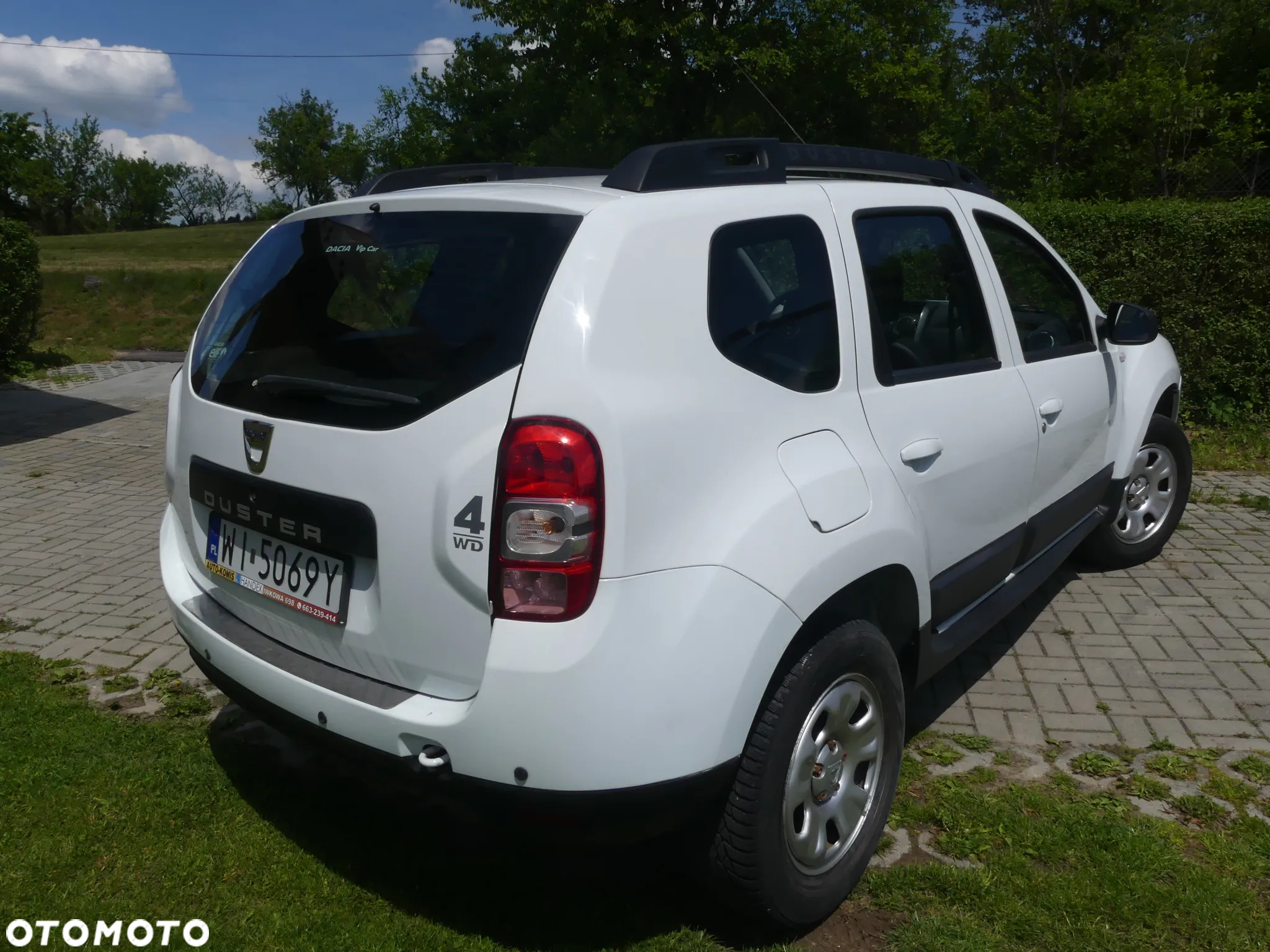 Dacia Duster 1.6 Laureate 4x4 - 3