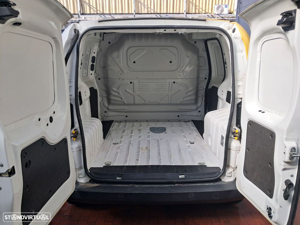 Fiat Fiorino Qubo 1.3 M-Jet - 10
