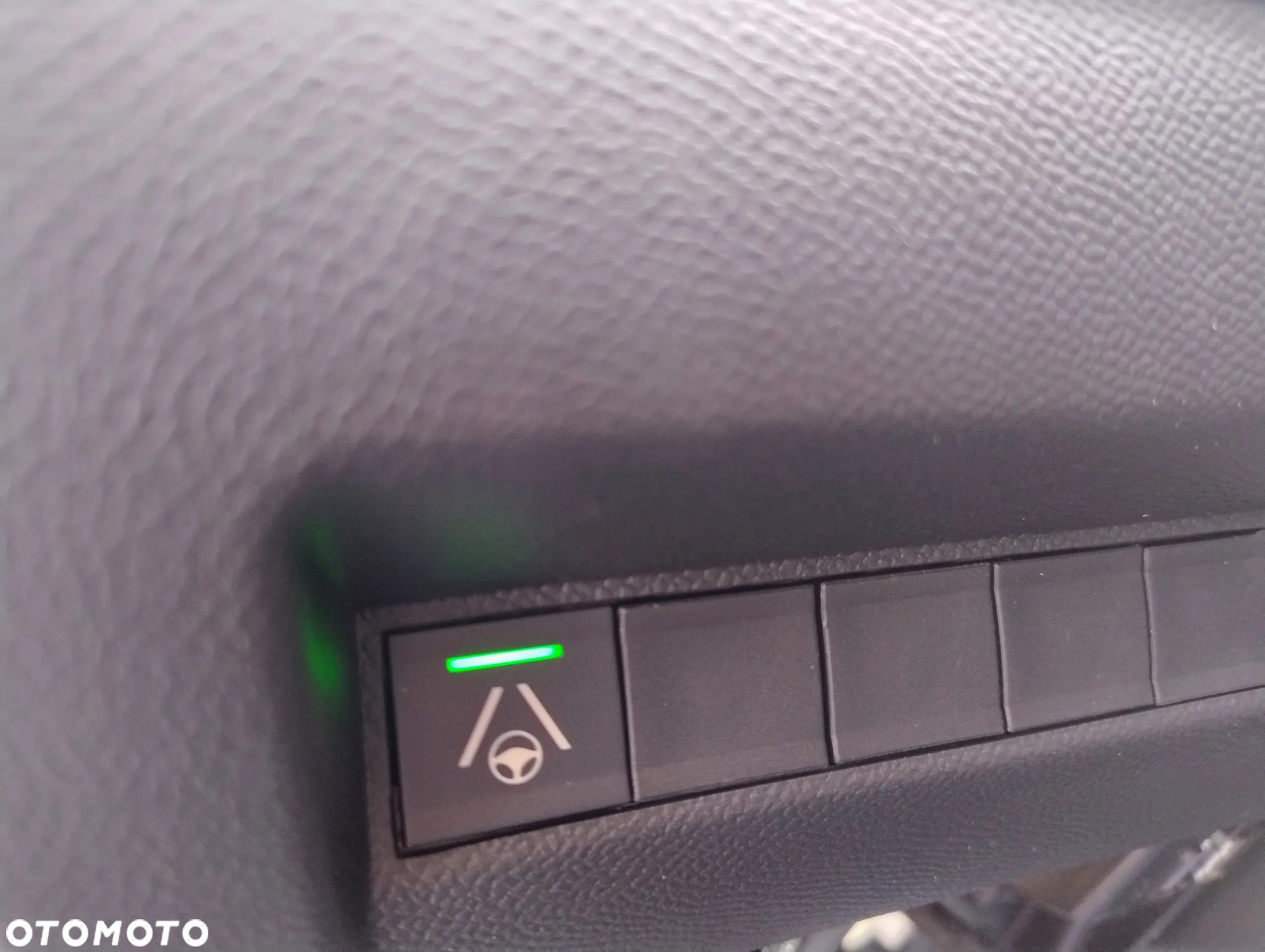Peugeot 2008 PureTech 130 GT S&S EAT8 - 24