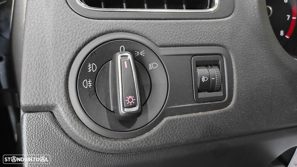 VW Polo 1.2 TSi Alive! - 39