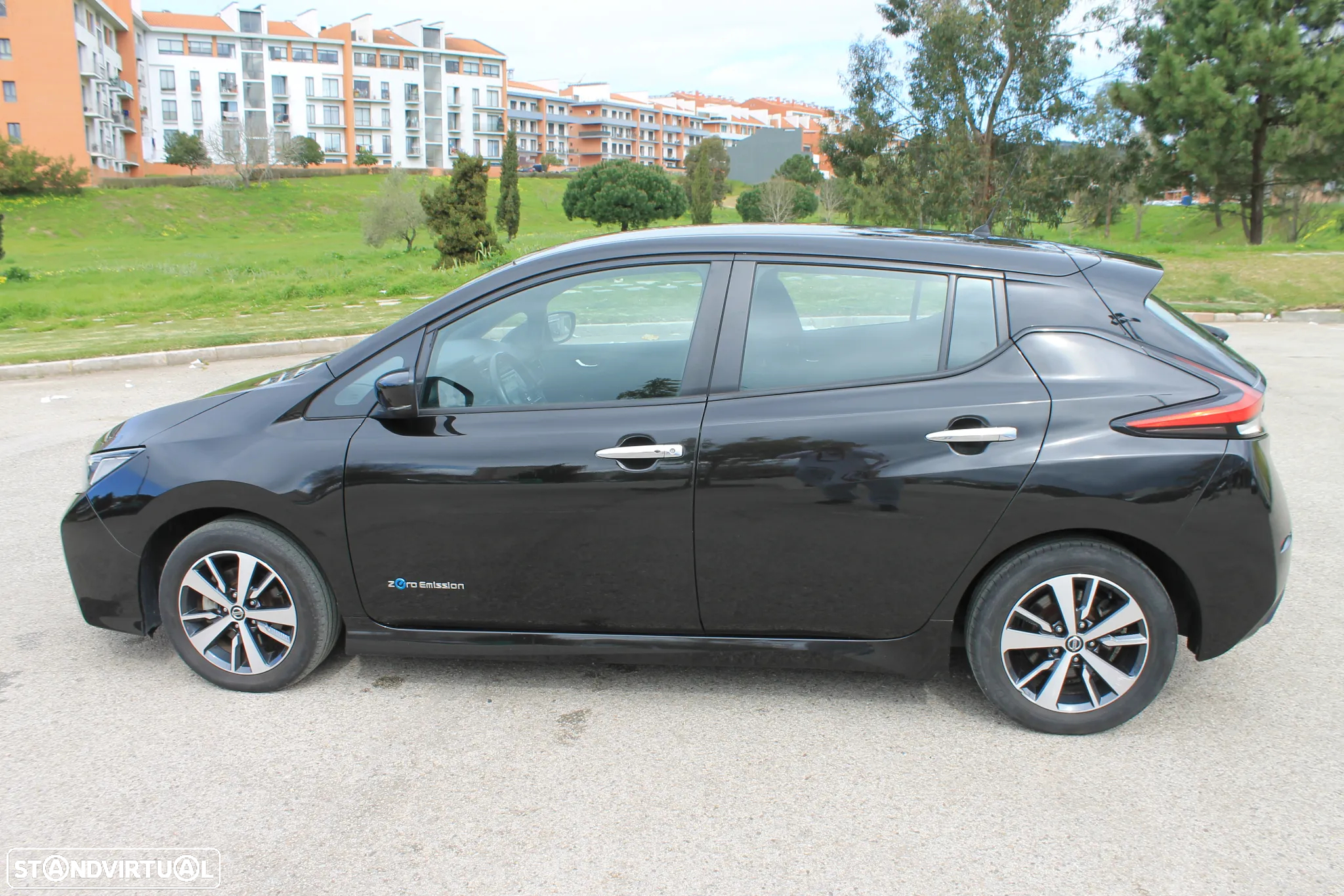 Nissan Leaf N-Connecta - 24