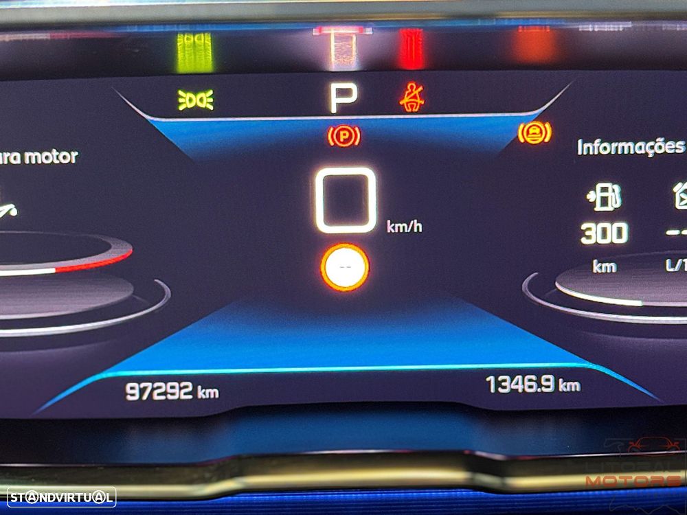 Peugeot 3008 1.2 PureTech Allure Pack EAT8 - 28