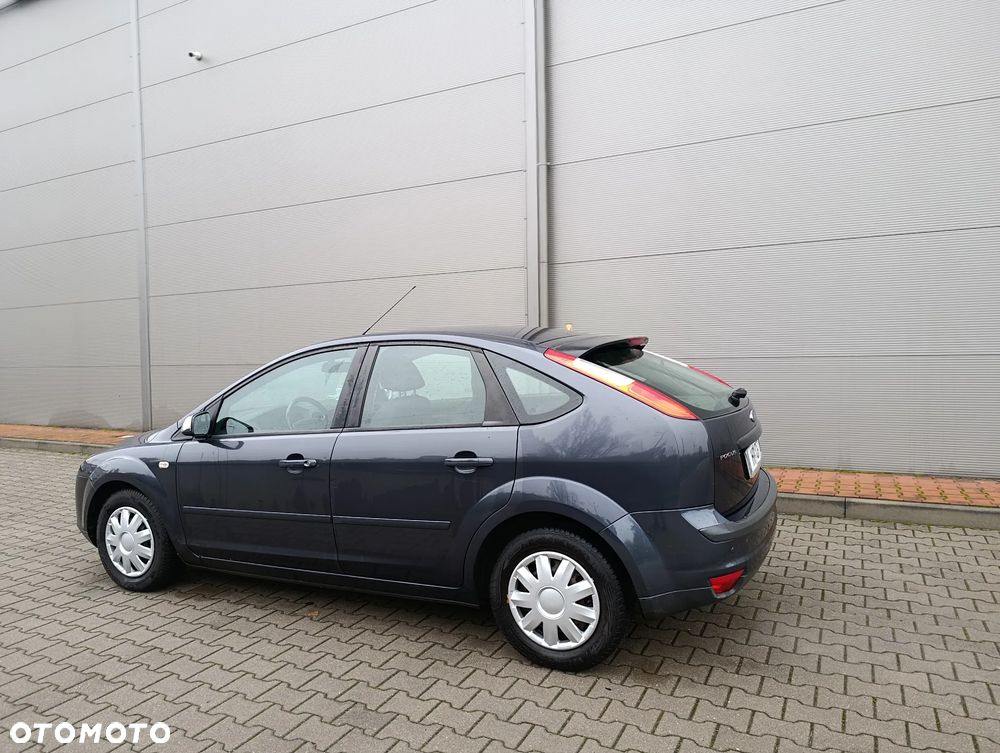 Ford Focus 1.6 16V Fun X - 7
