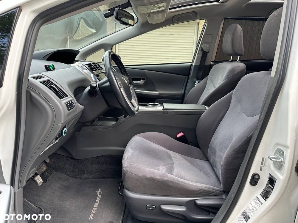 Toyota Prius+ - 4