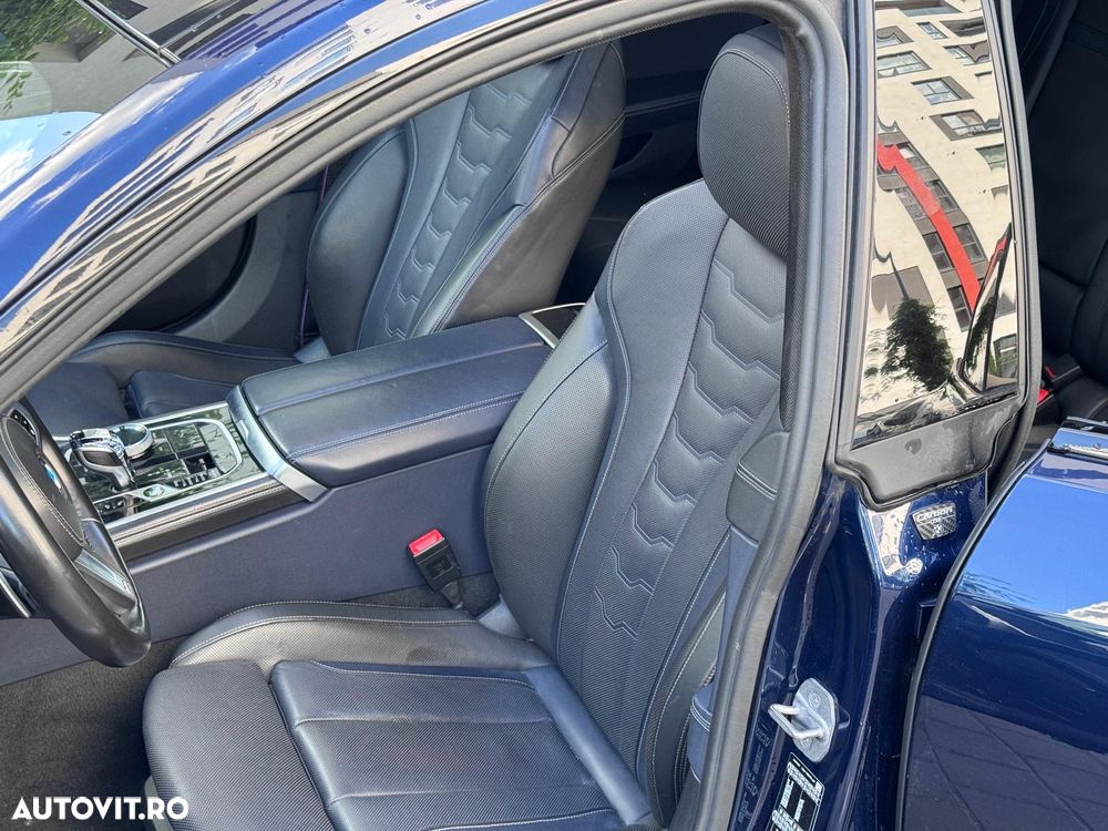 BMW Seria 8 840d xDrive AT MHEV - 24