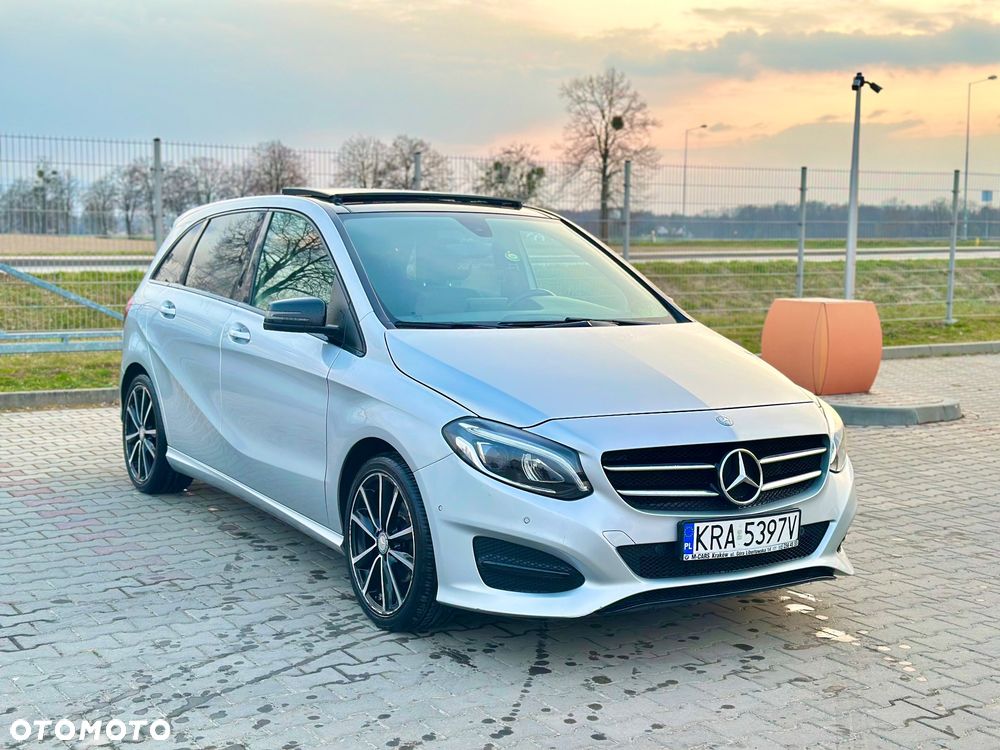 Mercedes-Benz Klasa B 180 7G-DCT AMG Line - 2