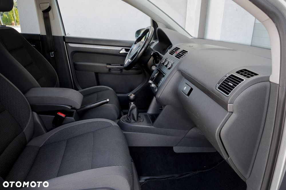 Volkswagen Touran 2.0 TDI Highline - 30