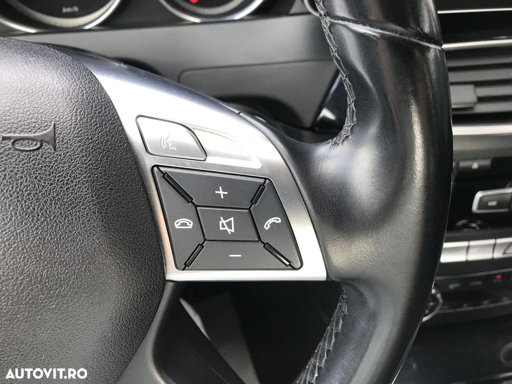 Mercedes-Benz C 220 CDI DPF (BlueEFFICIENCY) 7G-TRONIC - 20