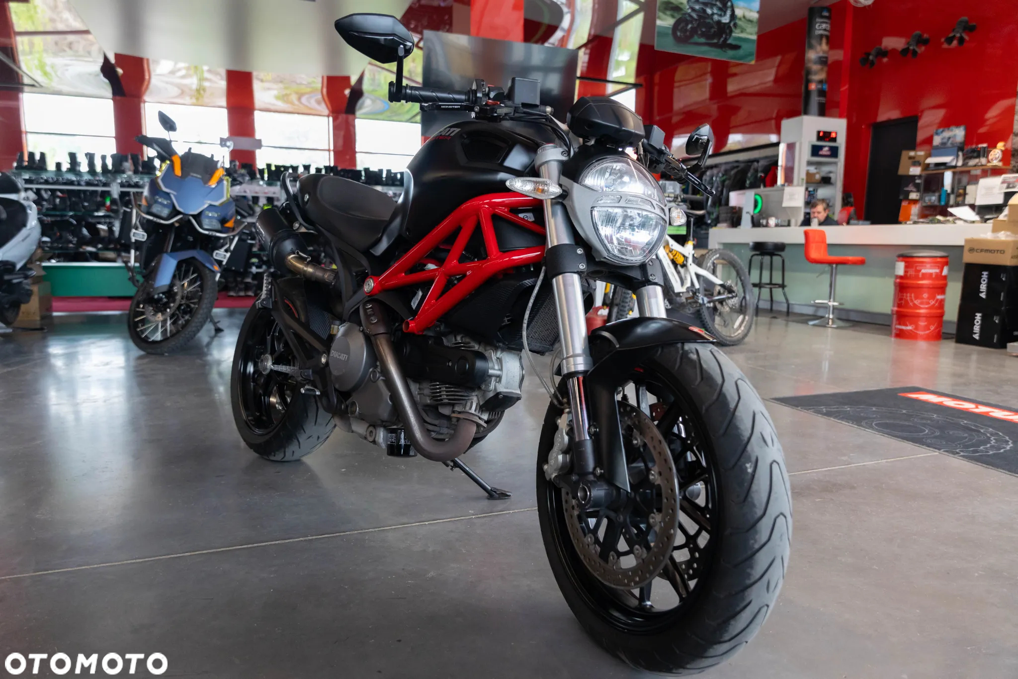 Ducati Monster - 16