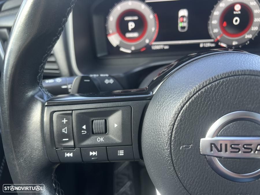Nissan Qashqai 1.3 DIG-T N-Connecta Xtronic - 27