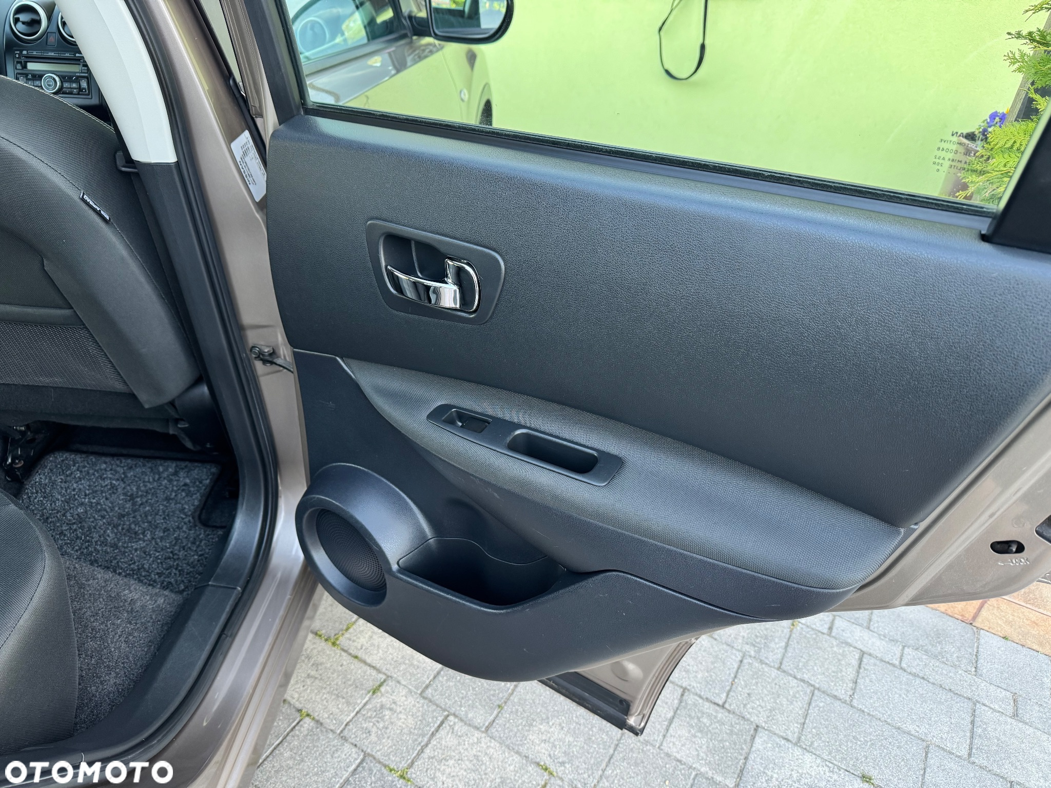 Nissan Qashqai 2.0 4x4 visia - 17