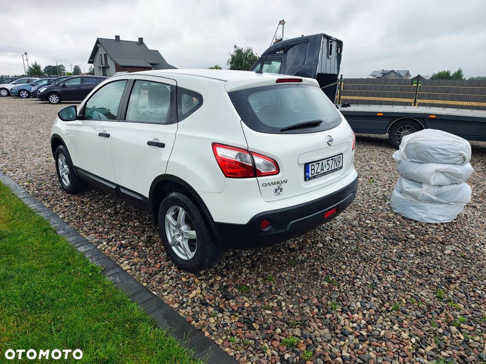 Nissan Qashqai 1.6 Visia - 8