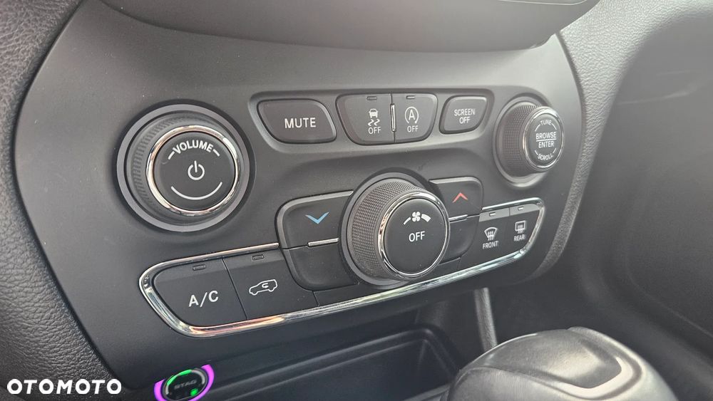 Jeep Cherokee 3.2 V6 Pentastar Active Drive Lock Autom Trailhawk - 23