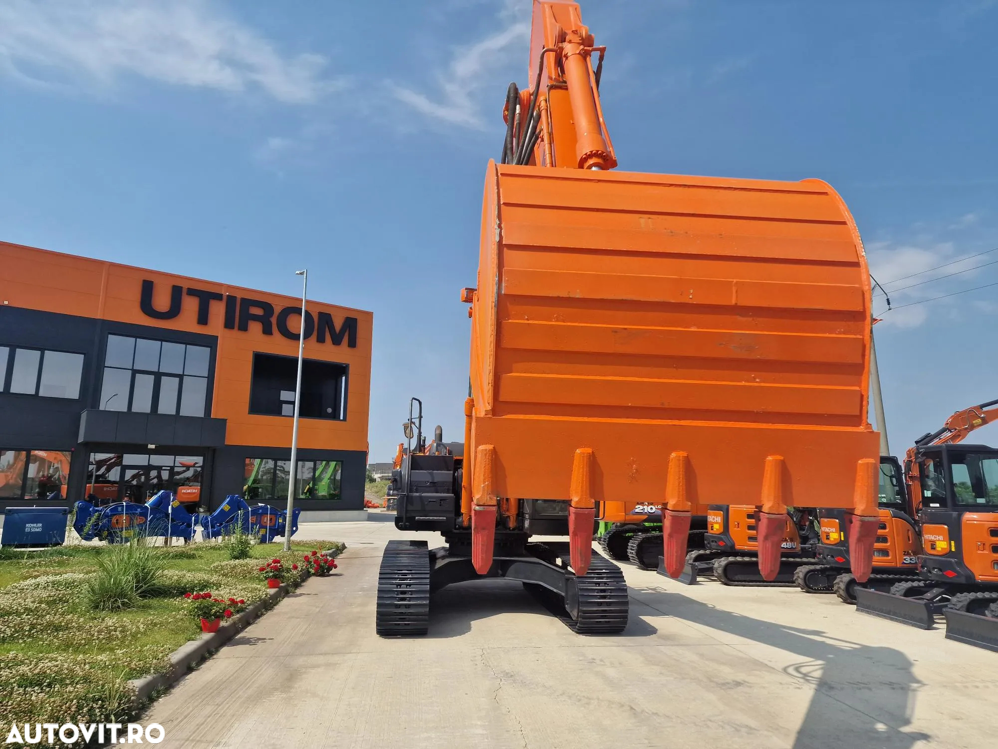 Hitachi ZX250LCN-6, 27,1t, 10.139h, cupa NOUA 1,55mc-76.900 EUR+Tva, gresare automata, Instalatia hdr de picon, inst hidr rotire atasament, lant 80%, camera spate si lateral, pregatire 3D, SUPER INTRETINUT-posibilitate leasing-PROMOTIE 76900 EUR+Tva - 17