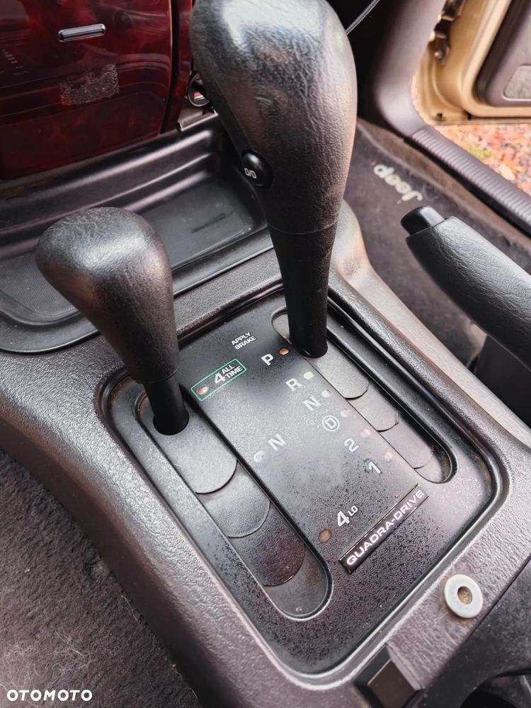 Jeep Grand Cherokee 4.7 Limited - 12