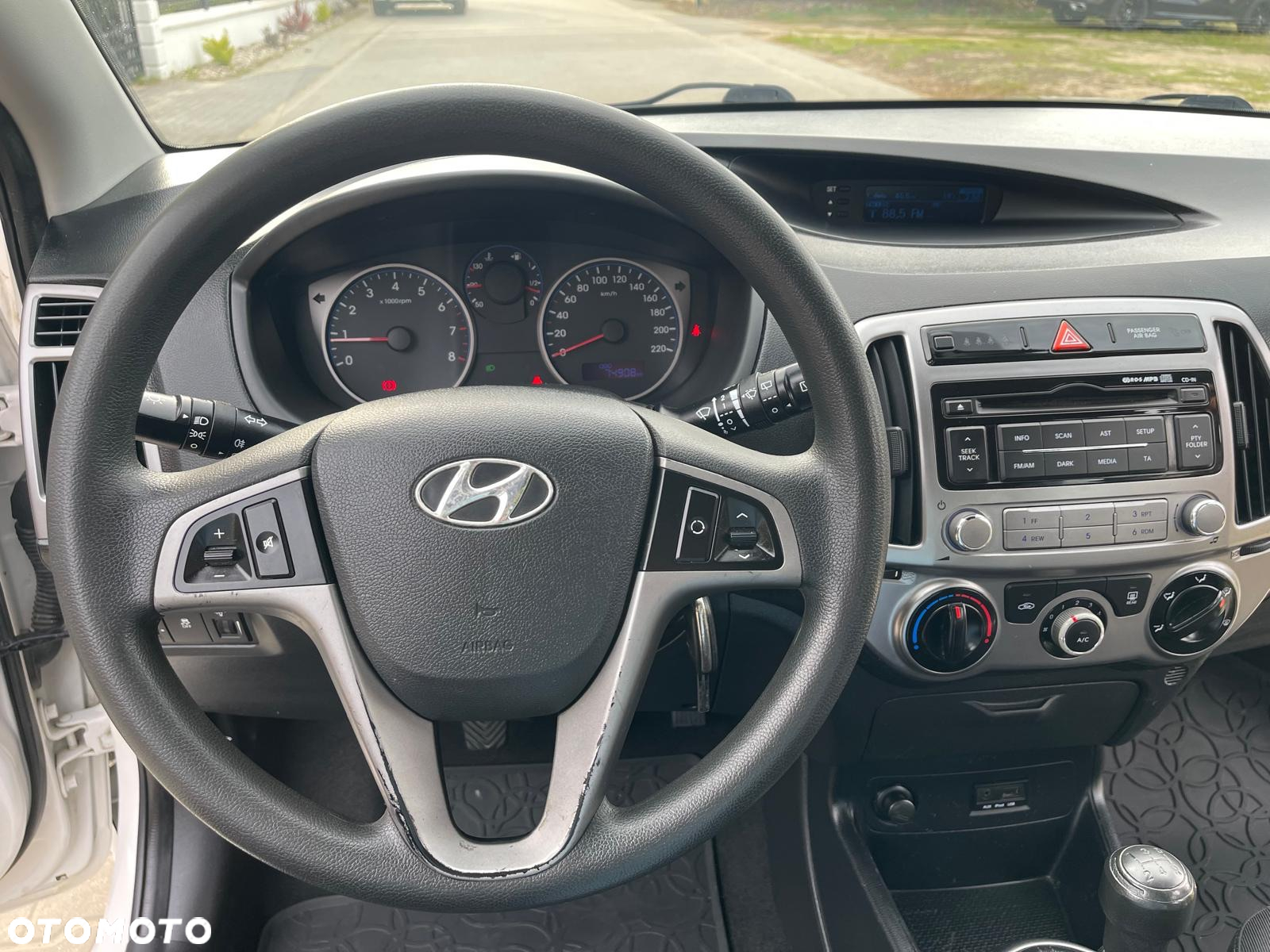 Hyundai i20 1.2 Trend - 19