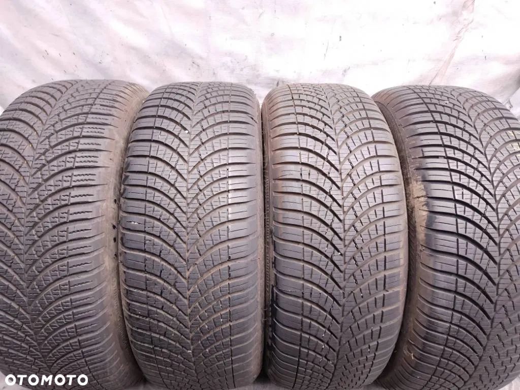 Goodyear Vector 4Seasons Gen-3 205/55 R16 91V 2022 2024 7.5-8mm - 1