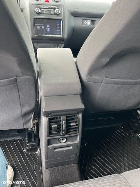 Volkswagen Caddy Comfortline DSG - 21