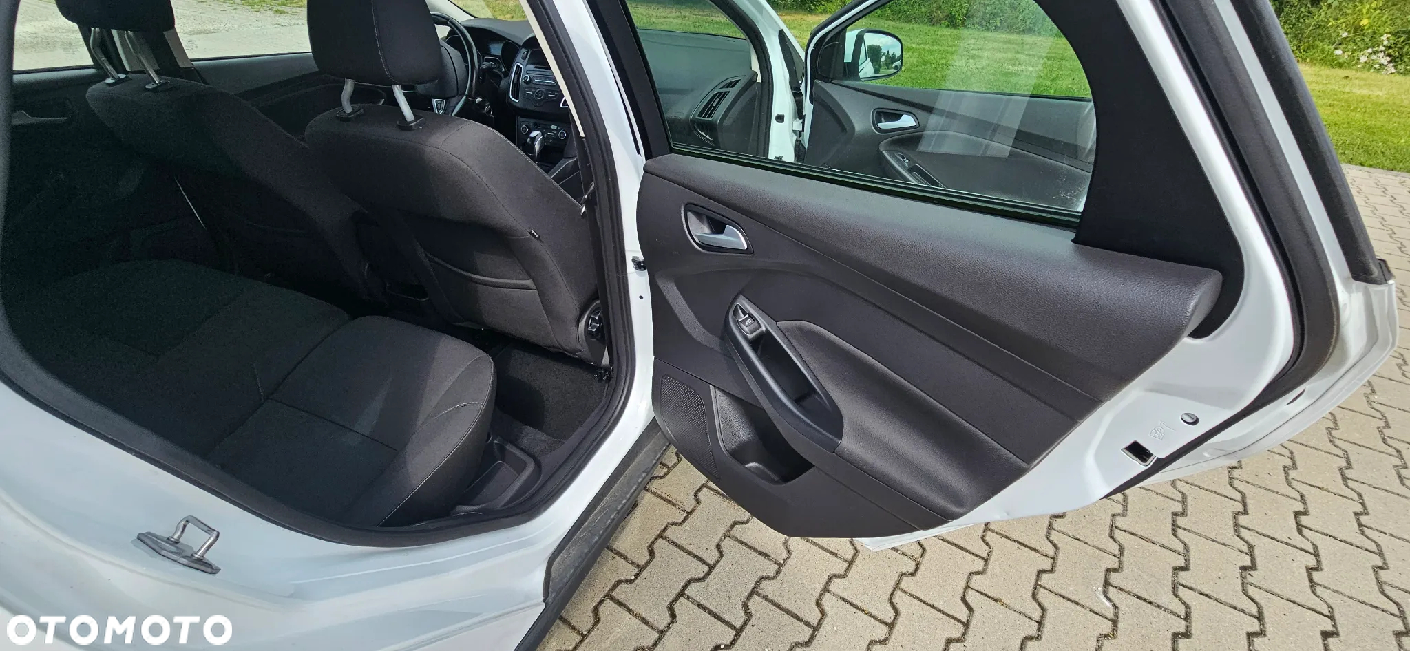 Ford Focus 1.0 EcoBoost Active - 15