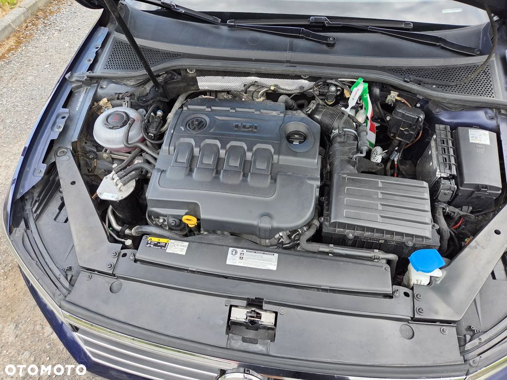 Volkswagen Passat Variant 2.0 TDI SCR BlueMotion Comfortline - 17