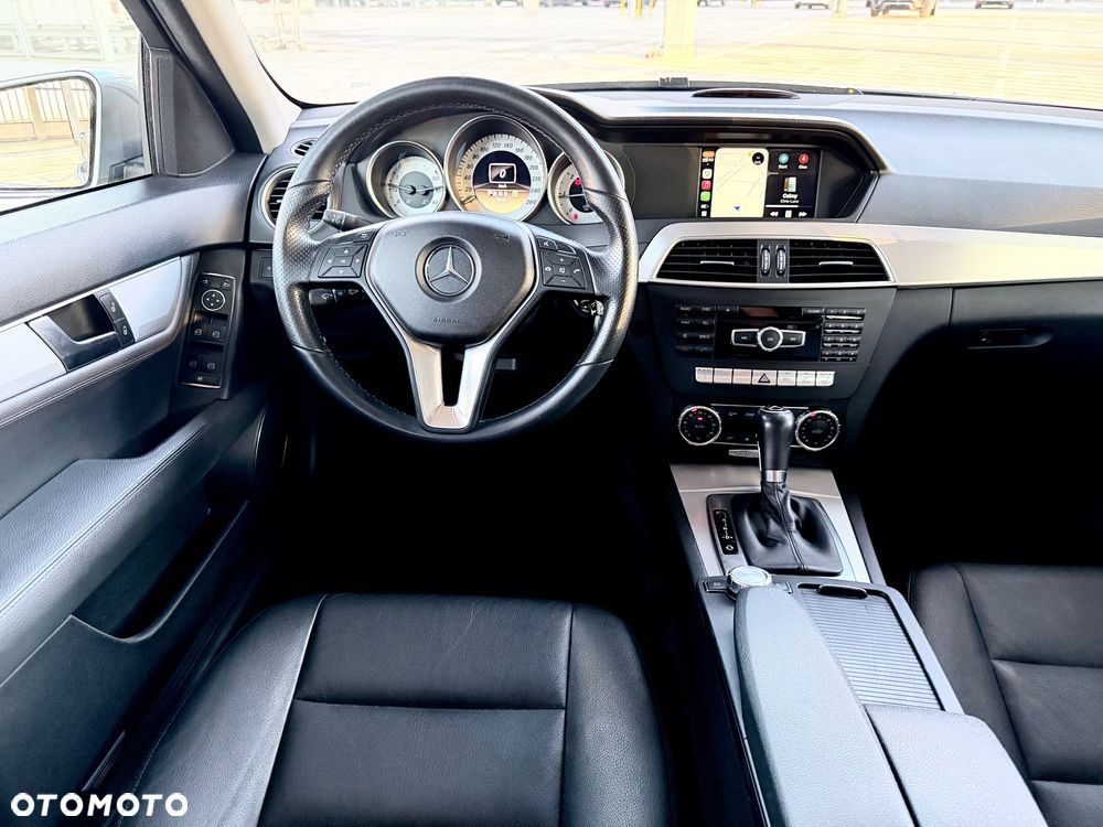 Mercedes-Benz Klasa C 220 CDI DPF BlueEFFICIENCY 7G-TRONIC Avantgarde Edition - 14