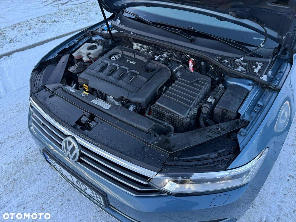 Volkswagen Passat - 10