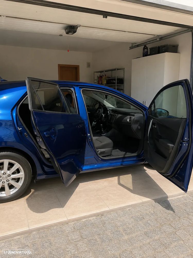 Toyota Auris 1.6 D-4D Edition-S - 4