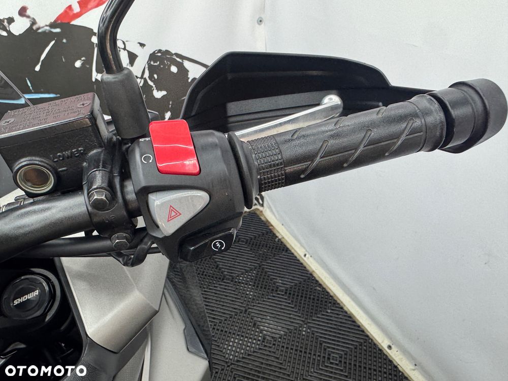 Honda ADV350 - 28