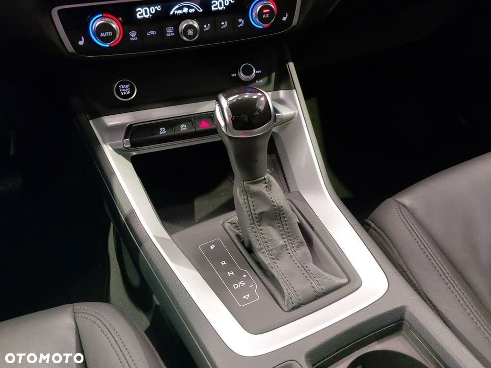 Audi Q3 2.0 TDI S tronic - 32
