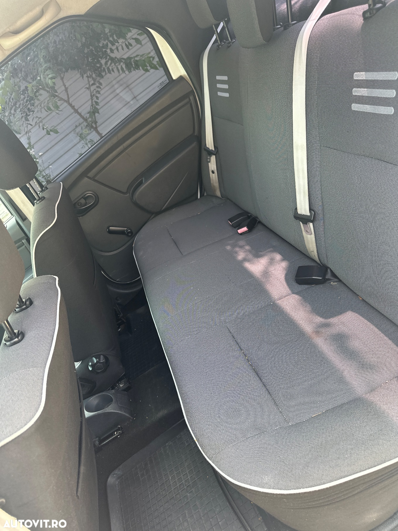 Dacia Logan 1.2 75CP Laureate - 13