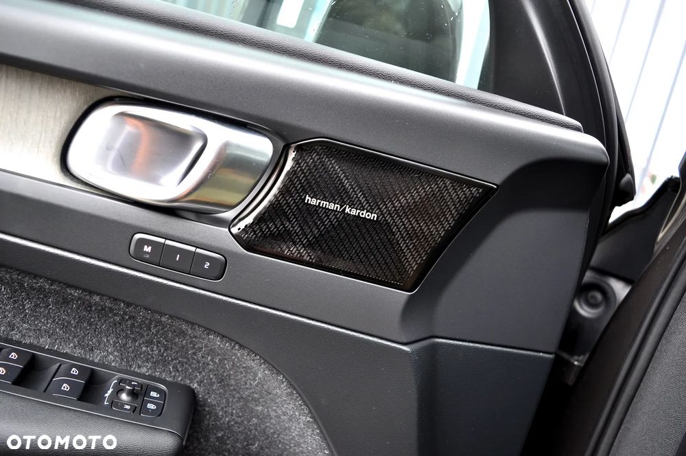 Volvo XC 40 - 33