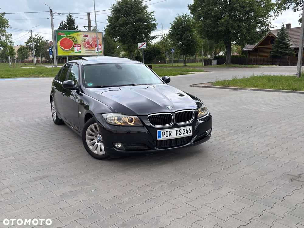 BMW Seria 3 320i - 12